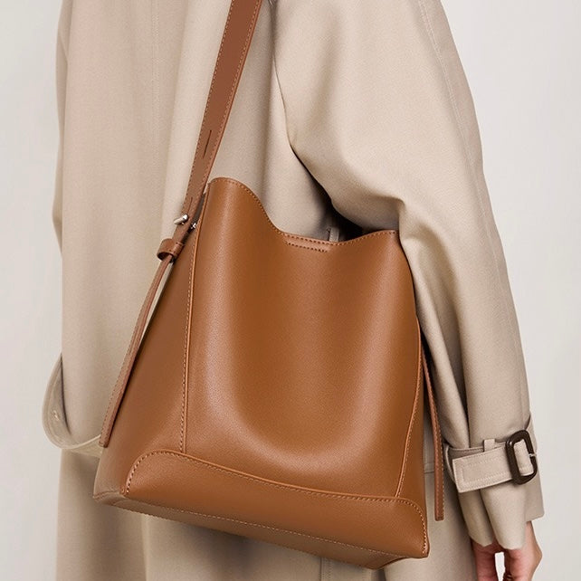 Niva Classic Bucket Bag – Brown Leather