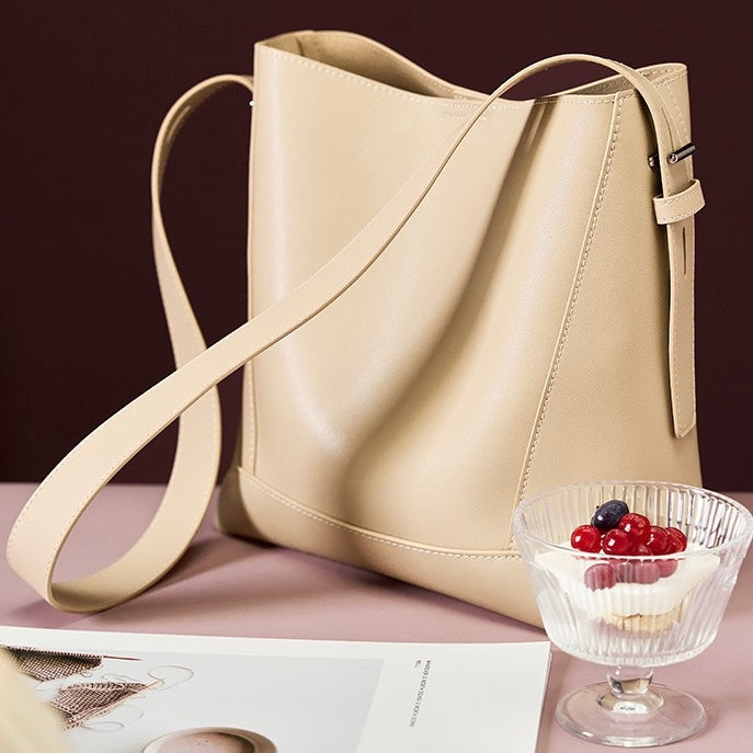 Niva Classic Bucket Bag – Beige Leather
